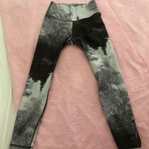 Aerie tree leggings